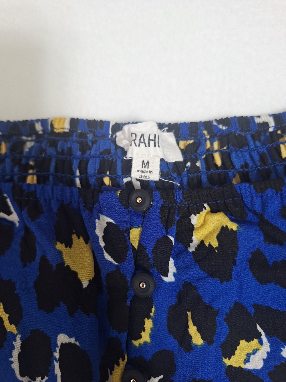 Riha Blue Leopard Print Puff Sleeve Crop Top - Picture 4 of 8